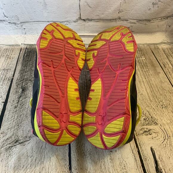 UNDER ARMOUR Women’s MicroG Monza Running Shoe - Pink/Black/Yellow / Size: 6.5 - Picture 5 of 9